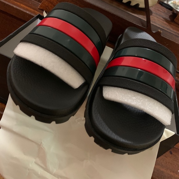 ua gucci slides